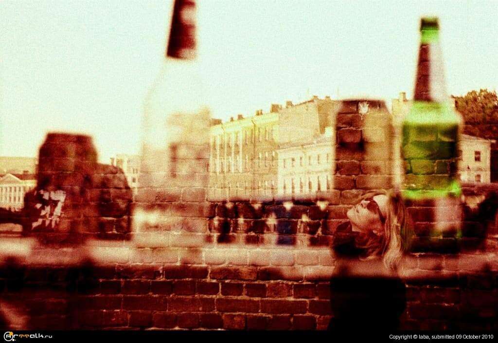 стена
