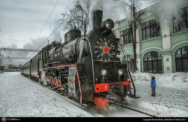 Steam Locomotive And Children
