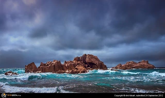 Rocks Of La Digue