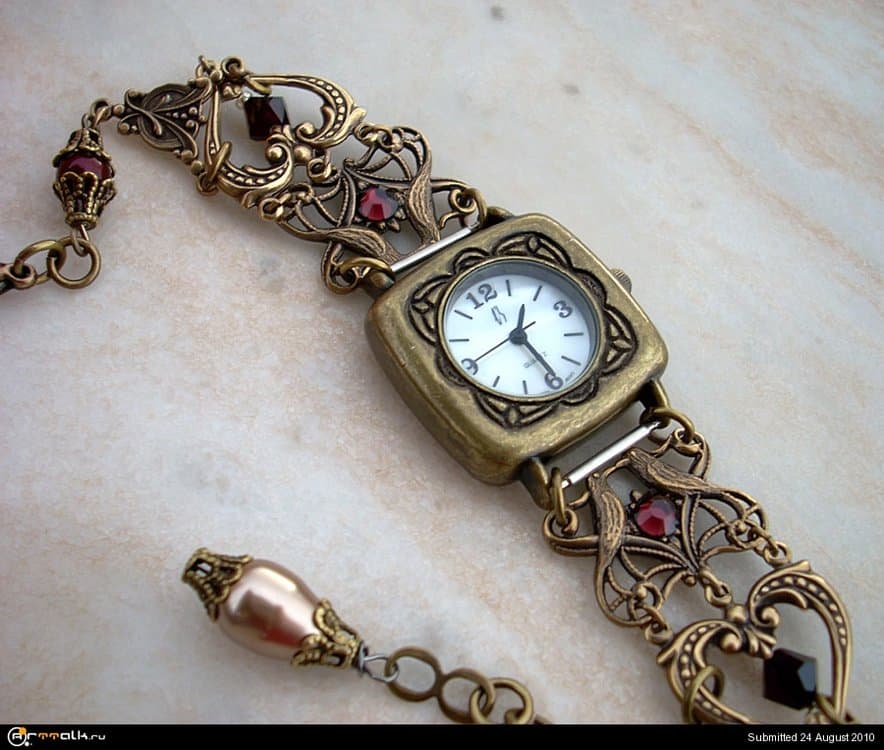 Brass_Hearts_Watch_by_Aranwen.thumb.jpg.540b5fd65e842d7a7a796daeeed90d80.jpg