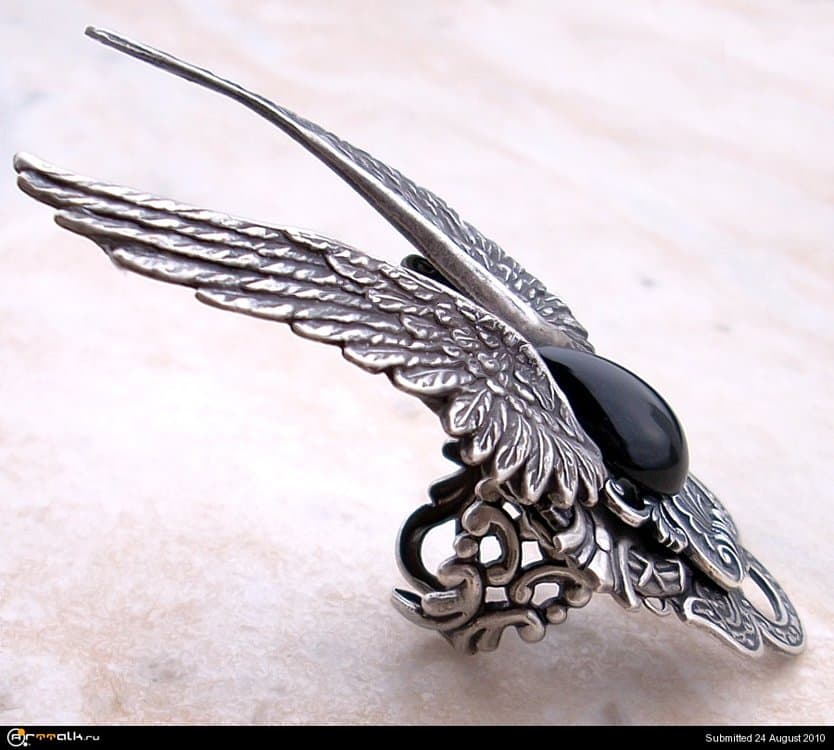 Dark_Angel_Ring_1_by_Aranwen.thumb.jpg.1bad041f7a6666bda969bc6169f214d8.jpg