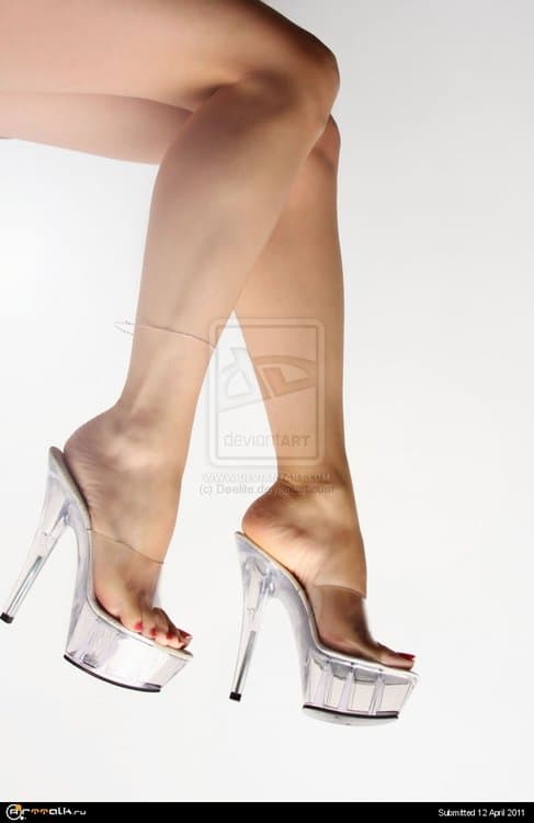 Legs_and_platforms_by_Deeli.thumb.jpg.98195440ae2f4ce7954077386f46d9c5.jpg