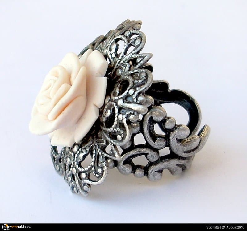 Pink_Rose_Ring_by_Aranwen.thumb.jpg.64c641830de80a54a49a52e3cbbb4baf.jpg
