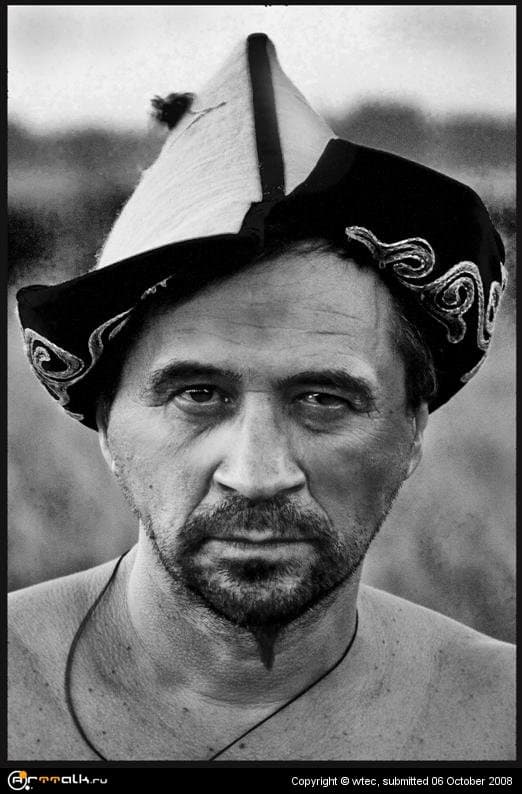 - Саид! ты откуда здесь?  - ...Стреляли...))))
