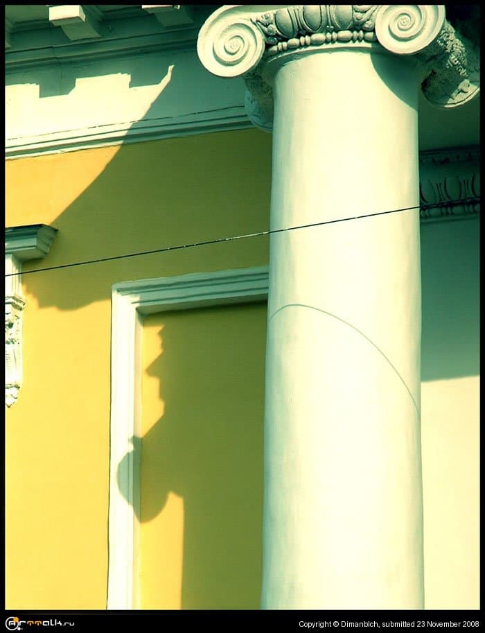 портрет призрака появляющегося днем