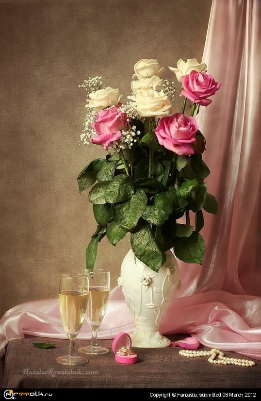 Натюрморт с розами
